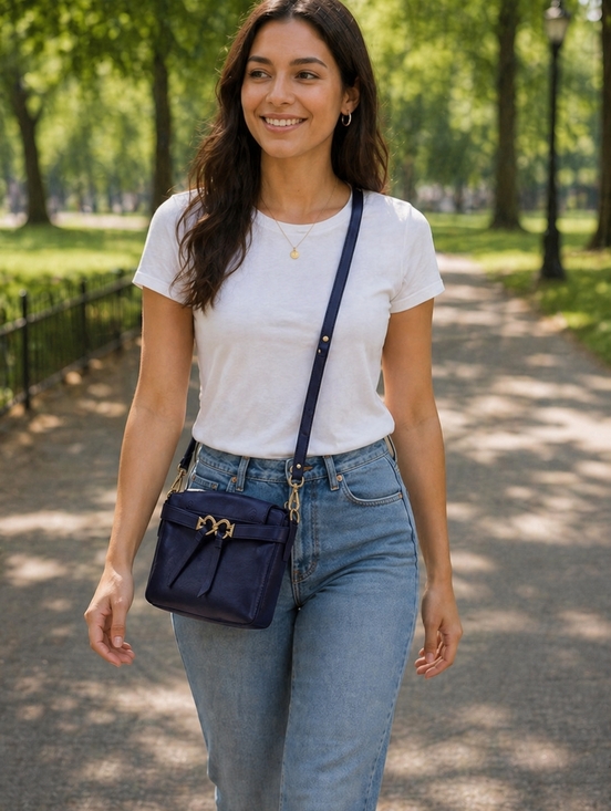kate spade Handbags - Kate Spade Navy Leather Crossbody"Toujours" CoA